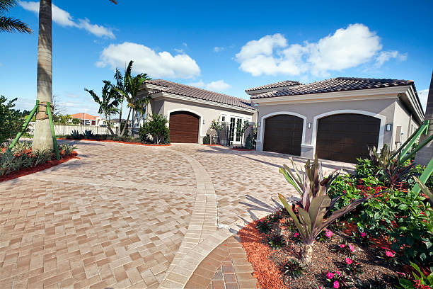Best Professional Driveway Pavers  in Tioga, ND